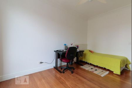 Casa à venda com 421m², 4 quartos e 3 vagasSuíte 2