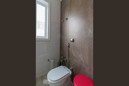 Casa à venda com 421m², 4 quartos e 3 vagasSuíte 2