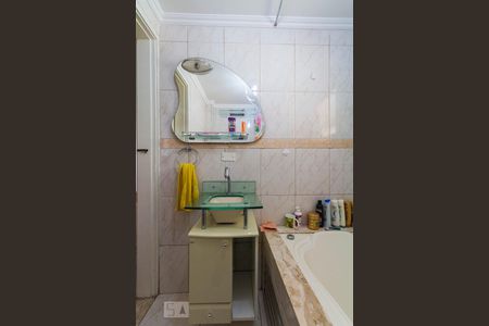 Banheiro Social de apartamento para alugar com 3 quartos, 67m² em Jabaquara, São Paulo