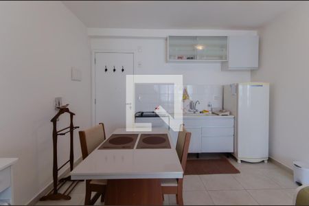 Cozinha de kitnet/studio para alugar com 1 quarto, 36m² em Cambuci, São Paulo