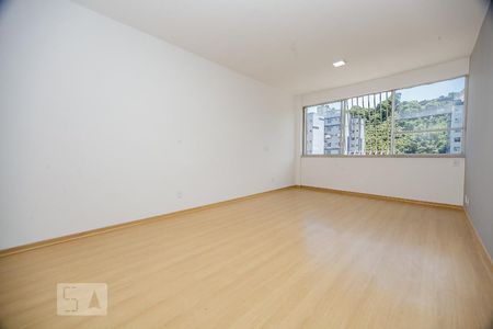 Apartamento à venda com 90m², 3 quartos e 1 vagaSala