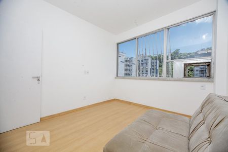 Apartamento à venda com 90m², 3 quartos e 1 vagaQuarto 2