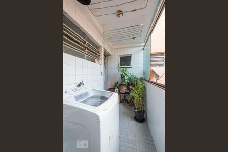 Apartamento à venda com 115m², 3 quartos e 1 vaga Apartamento à venda com 115m², 3 quartos e 1 vagaÁrea de Serviço