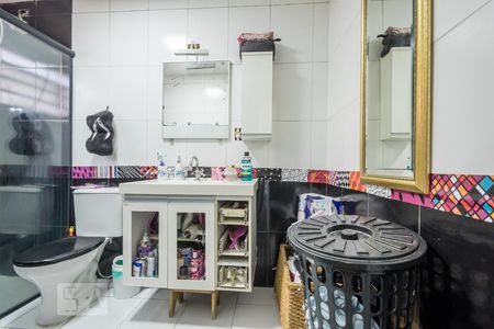 Apartamento à venda com 115m², 3 quartos e 1 vaga Apartamento à venda com 115m², 3 quartos e 1 vagaBanheiro Suíte