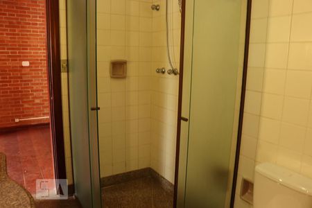 Casa à venda com 450m², 4 quartos e 7 vagasBanheiro 2