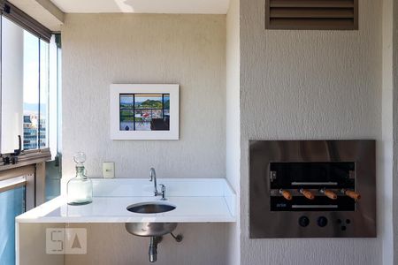 Varanda de apartamento para alugar com 4 quartos, 206m² em Barra da Tijuca, Rio de Janeiro