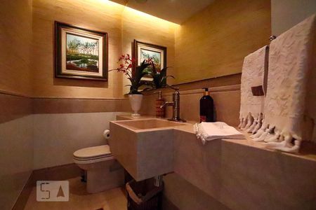 Lavabo de apartamento para alugar com 4 quartos, 206m² em Barra da Tijuca, Rio de Janeiro