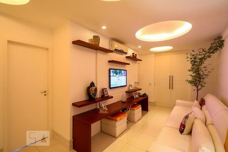 Apartamento para alugar com 206m², 4 quartos e 3 vagas Apartamento para alugar com 206m², 4 quartos e 3 vagasSala de TV