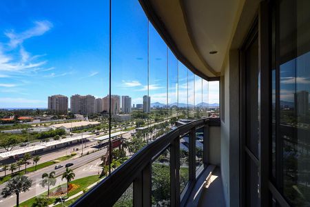 Apartamento para alugar com 206m², 4 quartos e 3 vagas Apartamento para alugar com 206m², 4 quartos e 3 vagasVaranda da suíte 3