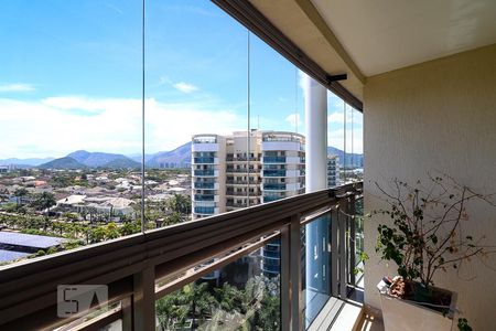 Apartamento para alugar com 206m², 4 quartos e 3 vagas Apartamento para alugar com 206m², 4 quartos e 3 vagasVaranda da Suíte 1