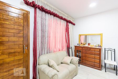 Casa à venda com 68m², 2 quartos e 1 vagaSala