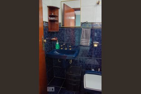 Casa à venda com 275m², 5 quartos e 3 vagasBanheiro da Suíte 2