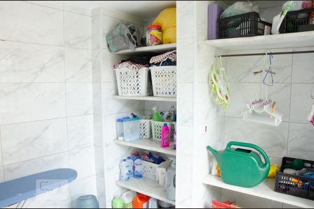 Casa à venda com 275m², 5 quartos e 3 vagasDetalhe da area de serviço