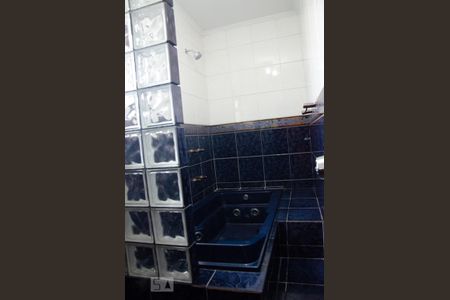 Casa à venda com 275m², 5 quartos e 3 vagasBanheiro da Suíte 2