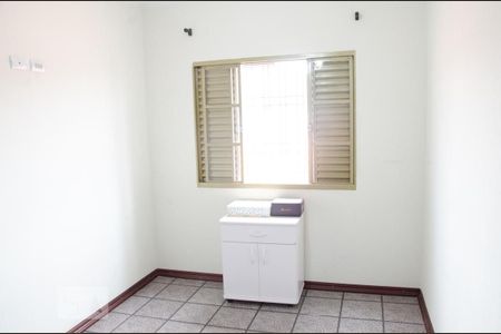 Casa à venda com 275m², 5 quartos e 3 vagasQuarto 2