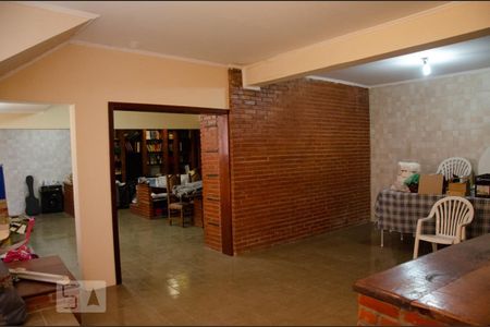 Casa à venda com 275m², 5 quartos e 3 vagasSalao de Festa