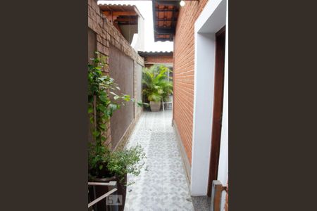 Casa à venda com 275m², 5 quartos e 3 vagasCorredor Externo