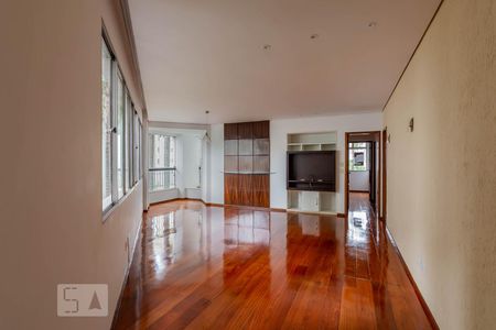 Sala  de apartamento para alugar com 3 quartos, 110m² em Centro, Belo Horizonte