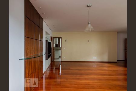 Sala  de apartamento para alugar com 3 quartos, 110m² em Centro, Belo Horizonte