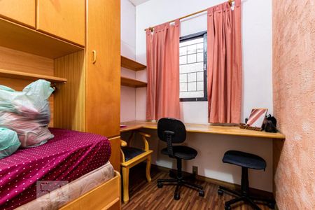 Casa à venda com 185m², 3 quartos e 3 vagas Casa à venda com 185m², 3 quartos e 3 vagasQuarto 2