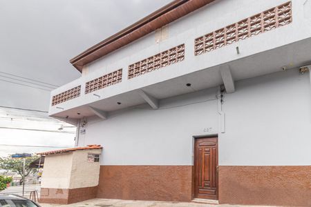 Casa à venda com 120m², 2 quartos e 1 vagaFachada