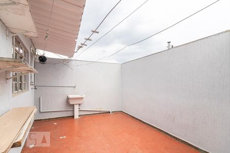 Casa à venda com 120m², 2 quartos e 1 vagaQuintal