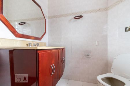 Casa à venda com 120m², 2 quartos e 1 vagaBanheiro