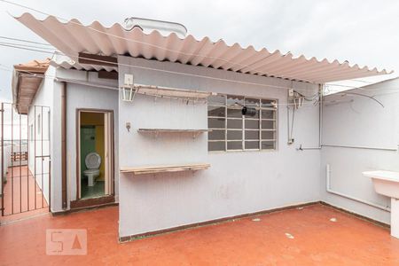 Casa à venda com 120m², 2 quartos e 1 vagaQuintal
