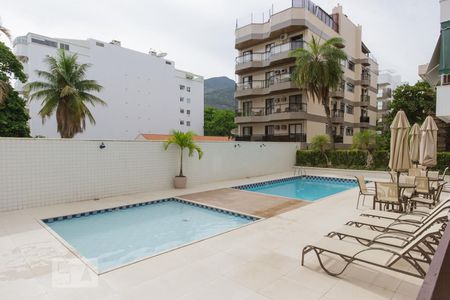 Apartamento à venda com 169m², 3 quartos e 2 vagasPiscina