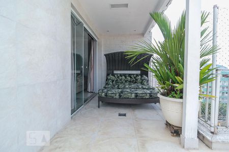 Apartamento à venda com 169m², 3 quartos e 2 vagasÁrea Externa