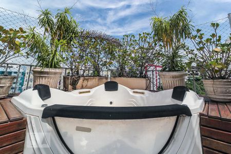 Apartamento à venda com 169m², 3 quartos e 2 vagasJacuzi