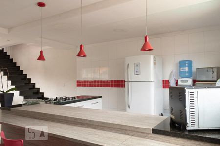 Casa à venda com 350m², 4 quartos e 8 vagasCozinha