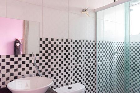 Casa à venda com 350m², 4 quartos e 8 vagasBanheiro da Suíte 3