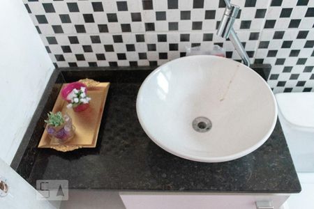 Casa à venda com 350m², 4 quartos e 8 vagasBanheiro da Suíte 3