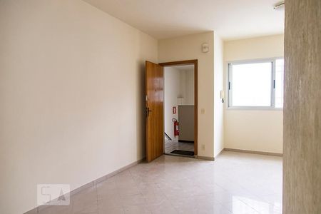 Sala de apartamento para alugar com 3 quartos, 56m² em Padre Eustáquio, Belo Horizonte