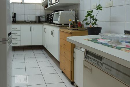 Cozinha de apartamento à venda com 2 quartos, 68m² em Chácara Inglesa, São Paulo