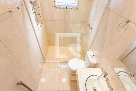 Casa à venda com 190m², 3 quartos e 2 vagas Casa à venda com 190m², 3 quartos e 2 vagasBanheiro Social