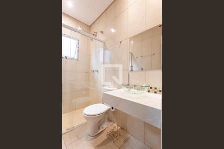 Casa à venda com 190m², 3 quartos e 2 vagas Casa à venda com 190m², 3 quartos e 2 vagasBanheiro Social