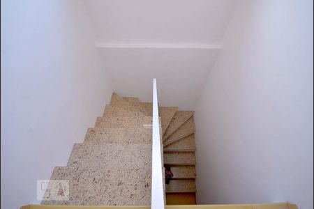 Escada de casa à venda com 3 quartos, 188m² em Vila Brasilio Machado, São Paulo