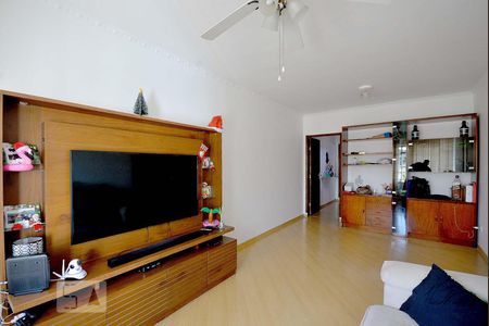Sala de casa à venda com 3 quartos, 188m² em Vila Brasilio Machado, São Paulo
