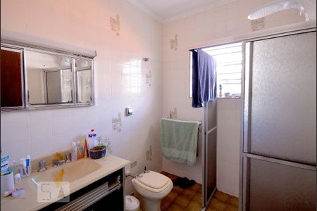 Banheiro Social de casa à venda com 3 quartos, 188m² em Vila Brasilio Machado, São Paulo