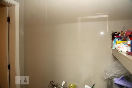 Casa para alugar com 438m², 4 quartos e 5 vagasDespensa