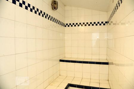 Casa para alugar com 438m², 4 quartos e 5 vagassauna