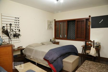 Casa para alugar com 438m², 4 quartos e 5 vagasQuarto 1