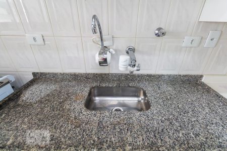 Apartamento à venda com 75m², 3 quartos e 2 vagasCozinha