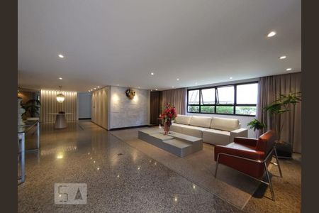 Apartamento à venda com 75m², 3 quartos e 2 vagasHall social