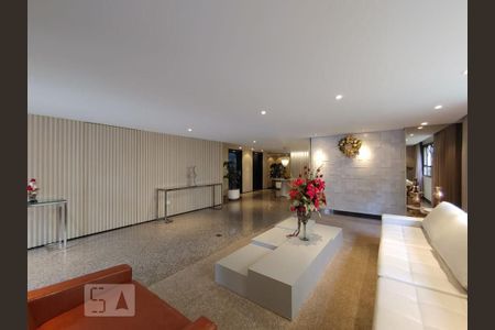 Apartamento à venda com 75m², 3 quartos e 2 vagasHall social