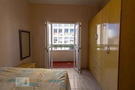 quarto 1 de apartamento para alugar com 1 quarto, 40m² em Jardim Floresta, Porto Alegre