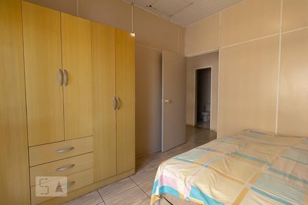 quarto 1 de apartamento para alugar com 1 quarto, 40m² em Jardim Floresta, Porto Alegre