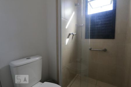 Banheiro de apartamento para alugar com 1 quarto, 37m² em Jacarepaguá, Rio de Janeiro